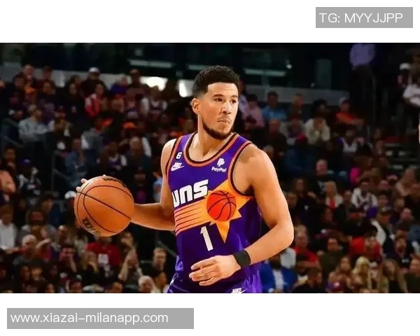 布克半场表现起伏7投4中仅得13分失误频频影响球队节奏 布克半场表现起伏7投4中仅得13分失误频频影响球队节奏